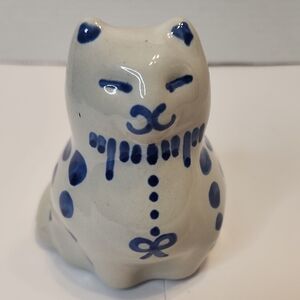 M.A. Hadley Cat Made Of Pottery